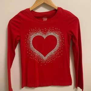 Long sleeves tee for girl.